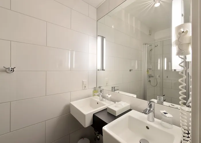 Cityhotel Thueringer Hof New Classic - Self Check-in 3*