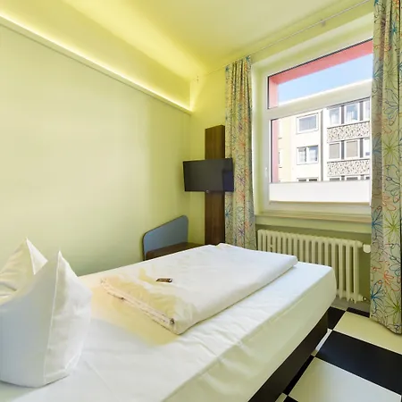 ホテル Cityhotel Thueringer Hof New Classic - Self Check-in ハノーファー
